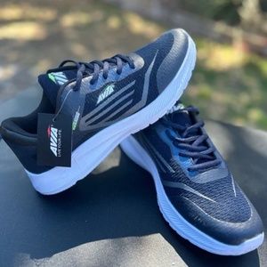 AVIA Men's Kriss Running Shoe in Blue
